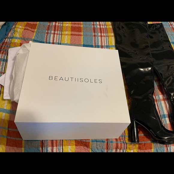 Daniella - Thigh High Boot - Picture 5 of 9